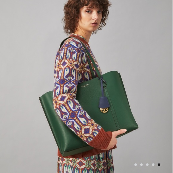 Gorgeous Tory Burch Tote - Picture 4 of 7